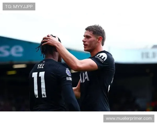 西蒙斯创造三次绝佳机会并助攻热刺4-0大胜哥本哈根荣膺全场最佳 西蒙斯创造三次绝佳机会并助攻热刺4-0大胜哥本哈根荣膺全场最佳