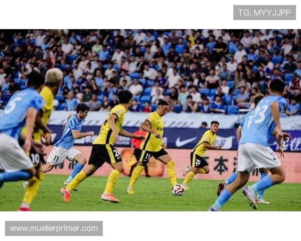 十人新鹏城半场领先三镇埃杜头球制胜杨一鸣肘击被红牌罚下再度稳局 十人新鹏城半场领先三镇埃杜头球制胜杨一鸣肘击被红牌罚下再度稳局