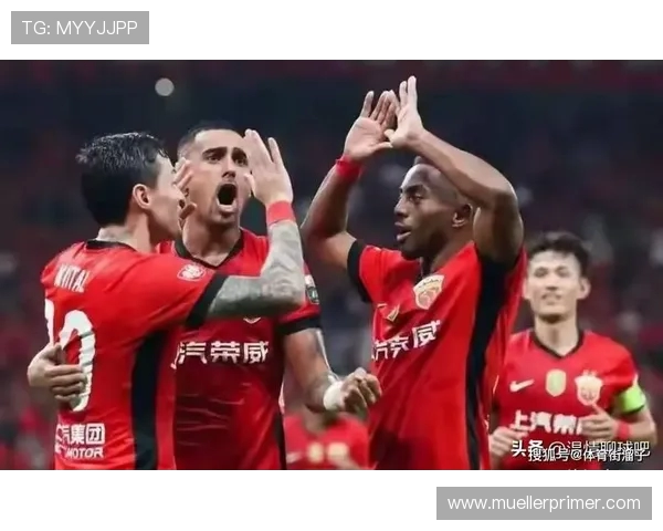 实现中超三连冠、队史第4冠，海港官方社媒发文庆祝